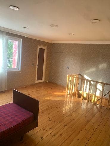 Otaqlar: (Nizami mertosunun yanı afdobus dayanacağı evin yanında) CASPİAN PLAZA — 2