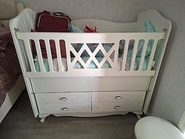 Beşiklər: Oğlan və qız üçün, Yeni, Dördbucaq, Beşik, Dəst ilə, Matras ilə, Yellənmə mexanizmsiz — 1