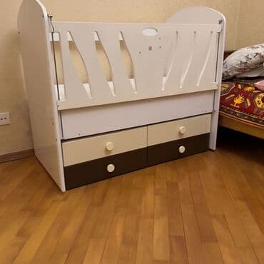 mebellər ikinci əl: Oğlan və qız üçün, Dördbucaq, Beşik, Dəstsiz, Matras ilə, Yellənmə mexanizmsiz — 1