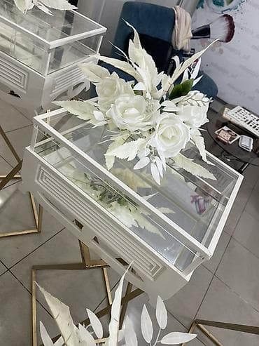 37: 11 ədəd xonça satılır.Vəziyyətləri çox yaxşıdır.Başqa model — 2
