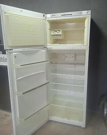 android tv box 9: İşlənmiş 2 qapılı Siemens Soyuducu Satılır, rəng - Ağ, Dolab içi — 2