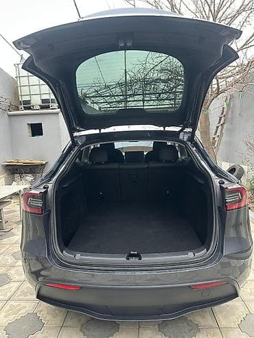 Продажа авто: Tesla Model Y: 1 л | 2023 г. 20800 км Внедорожник — 9