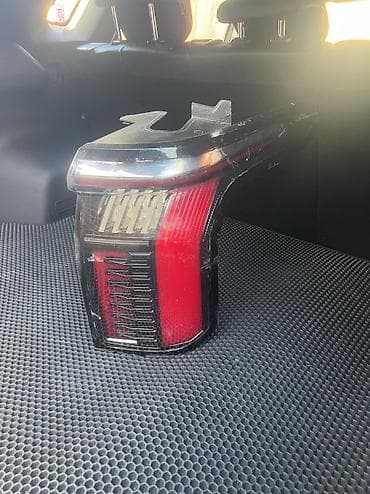 mercedes stop: Zeekr 2025 il, İşlənmiş — 3
