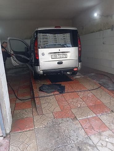 bmw i8 satilir: Fiat Doblo miniven Xüsusiyyətlər: - Gümüş rəngli kuzov, 5 qapı (yan — 7