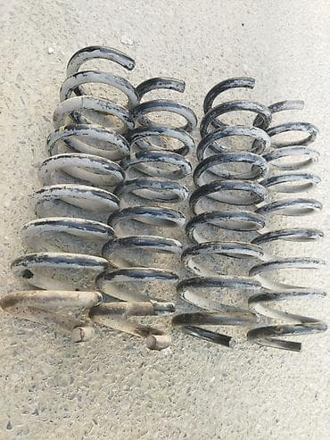 Аксессуары и тюнинг: Mersedes 4 goz purjinleri ela veziyyetde qirigi yox 2 eded qabaq 2 — 2