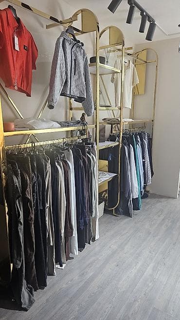 dublyonka kisi: Geyim dukanlar ucun vitrina teze 1 ay istifade olunub Dekoriada — 1