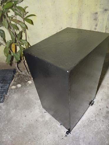 Seyflər: Metal seyf – iri tutumlu, sərt polad korpuslu, qara rəngli. sey 6liq — 2