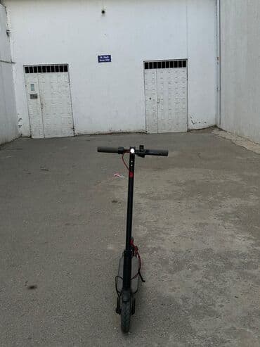 İşlənmiş Elektrik samokat ≤ 5", ≤ 250 Vt, 26 - 35 km/s, Ünvandan götürmə