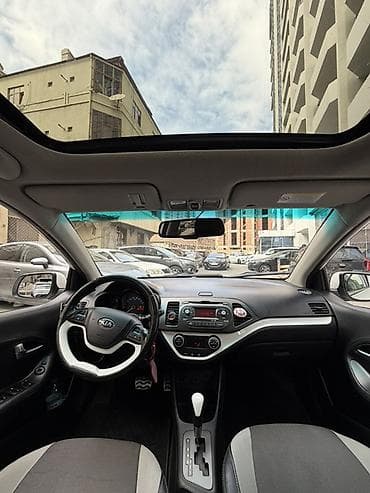 Avtomobil alışı: Rəsmi servis avtomobili. 2 ci sahib. Şəhərdaxili sürülüb. Vaxtı — 9