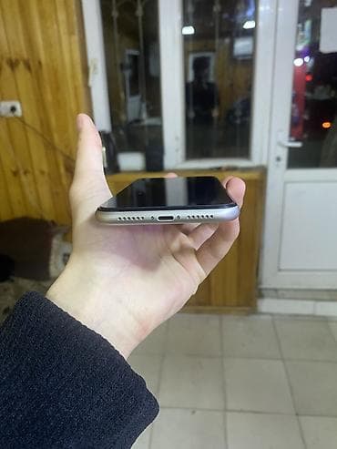 2 ci əl komputer: IPhone 11, Ağ, Face ID — 7