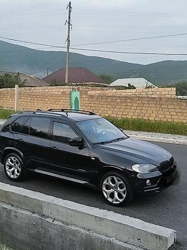 BMW X5 (E70) – qara rəngli, tam ölçülü premium SUV 3 mator dizel M57 lalafo.az -da BMW X5 (E70) – qara rəngli, tam ölçülü premium SUV 3 mator dizel M57
