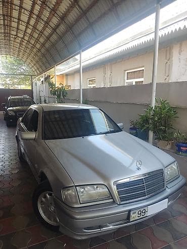 mercedes e240 kompressor: Mercedes-Benz C200 sedan - Korpus: 4 qapılı sedan, gümüşü rəng - — 5
