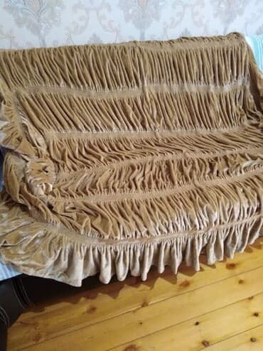 divan örtükleri: Divan üçün Yeni Yataq örtüyü, Ünvandan götürmə — 3