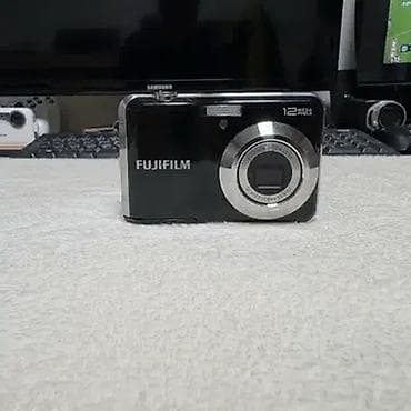 3 birinde printer: Fujifilm fotoaparat. yaddaş kartı ve koja kabrosu var. adi saat — 1