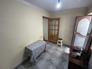 keşlə evlər: 1 otaqlı mənzil – mətbəx/studiya tipli giriş sahəsi və yataq otağı — 4