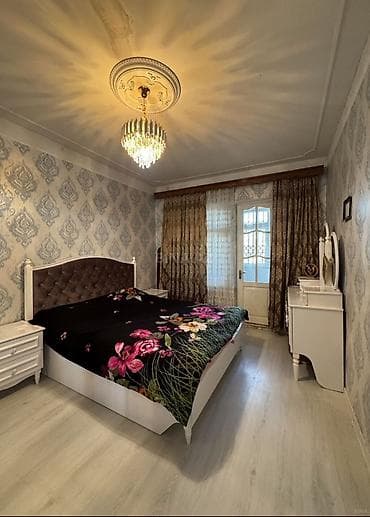 ag seherde satilan evler: Bakı, 3 otaqlı, Köhnə tikili, m. Həzi Aslanov, 79 kv. m — 4