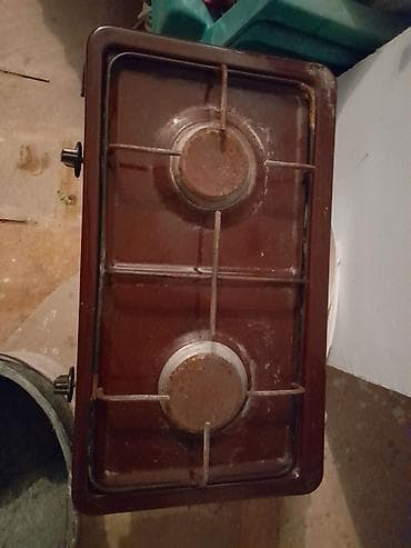 mini pec: 2 gözlü qaz sobası satılır. işlək vəziyyətdə. 10 manat. vatsapla — 3
