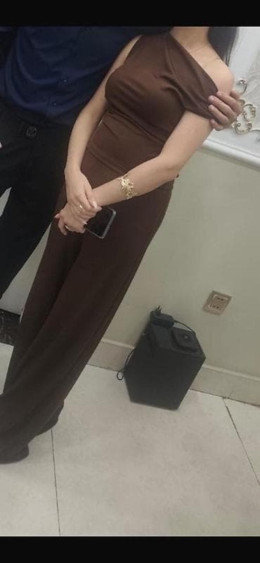 Baş geyimləri: 4dest bır yerde 100azn tek tekde satılır /S-Molcu 1defe geynılıb — 2