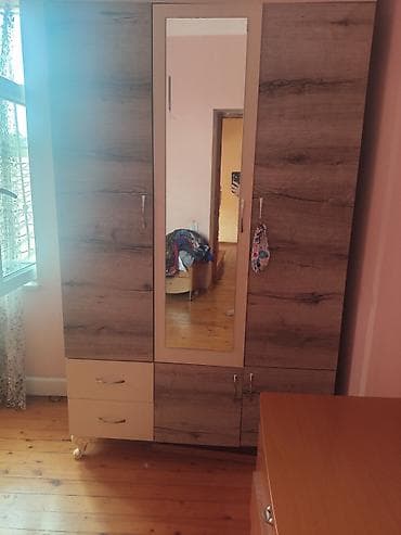 İşlənmiş, 3 qapılı, Güzgülü, Bej, Açılan, Düz dolab
