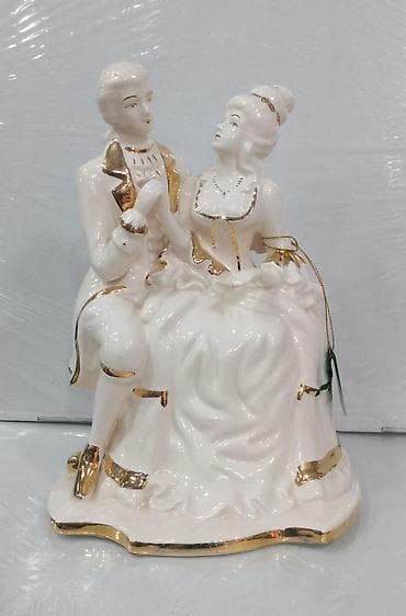 statuya: Farfor fıqurlar. Muxtelıf modellerde.qıymetler ferqlıdır. Vatsapla — 7