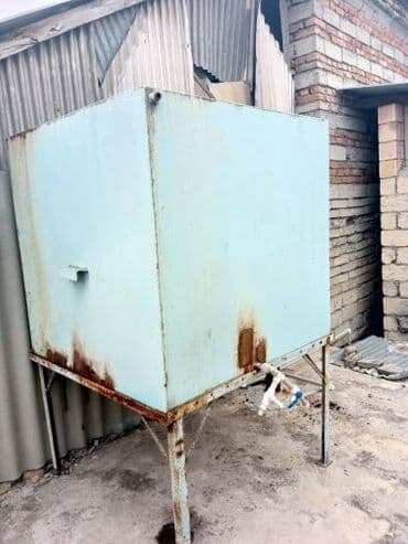 3 d oboy: Metalkarkaslı su çəni Gordunuz su çeni satilir hal hazirda ikinde su — 2