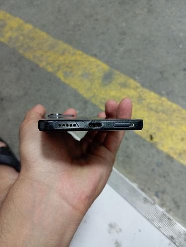 iohone 8: Poco X5 Pro 5G, 256 GB, rəng - Qara, Sensor — 5