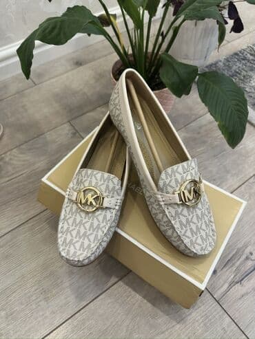 mavi mokasinlər: Michael Kors 37,5 ölçüyə uyğun. (US-7) Loafer, makosin. Rahat — 2