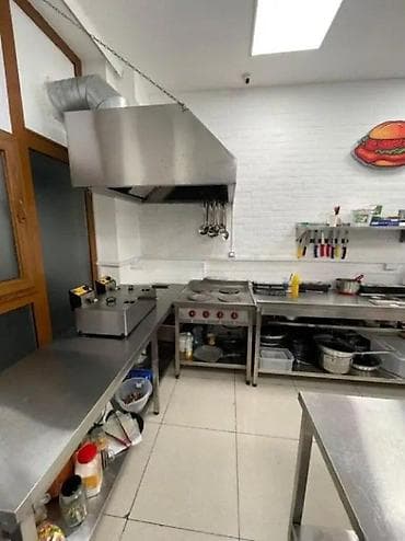 modern evler: İcarəyə verilir obyekt 77 m², 28 May m. Daha 7 şəklə bax Agentlik 1 — 5