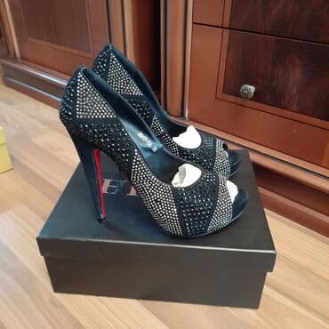 Kişi ayaqqabıları: Tuflilər, Ölçü: 36, İşlənmiş — 2