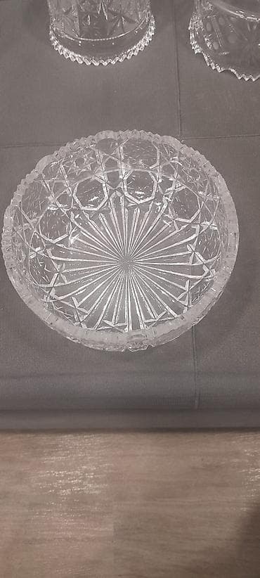 kart qabi: Meyvə qabı xrustal 22 eni×8 hündürqiymət 15 aznw.App 0506794049 — 1