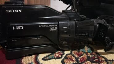 canon 1300d qiymeti: Profesional video kamera - HD çəkiliş - 12x optik, 160x rəqəmsal zoom — 8