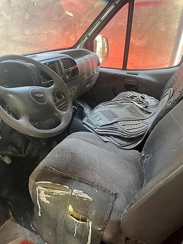 Ford: Ford Transit: 2.5 l | 2000 il 400008 km Van body type — 8