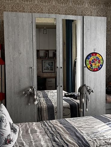 İşlənmiş, 4 qapılı, Güzgülü, Boz, Digər material, Açılan, Düz dolab