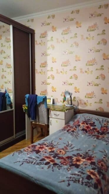 9 ci mikrorayon satilan evler: 3 otaqlı, Yeni tikili, 94 kv. m — 3