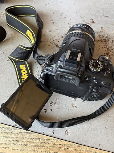 nikon d200: Çox az istifadə olunub. Əlavə linza hədiyyə olunacaq. Real alıcı üçün — 2