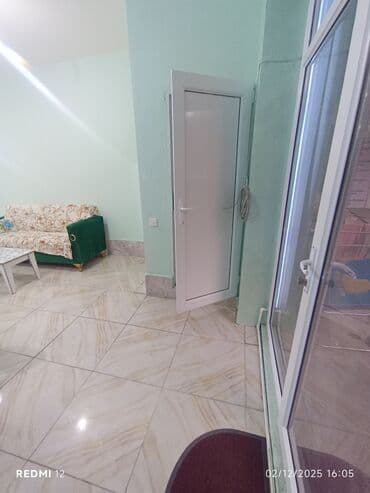 Гаражи: Geniş və işıqlı gözəllik salonu məkanı - Açıq planlı, böyük vitraj — 1