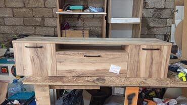 dekor ref: Yeni, Düz TV altlığı, Polkalı, Laminat — 1