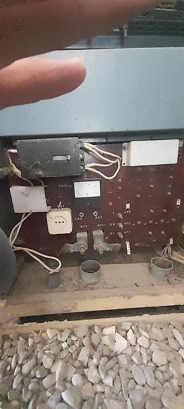 islenmis demir borular: Sənaye tipli gərginlik tənzimləyicisi / avtomatik stabilizator (şkaf — 2