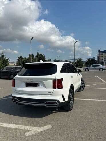 faizsiz kreditlə maşın: Kia Sorento: 1.6 l | 2023 il Ofrouder/SUV — 13