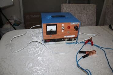 işlənmiş akkumulyator: Akumluyator zaryatqa edən aparat Sovet isdehsalıdır indikilərdən deil — 1