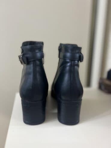 ботильоны без каблука: Размер: 36, цвет - Черный, Б/у — 2