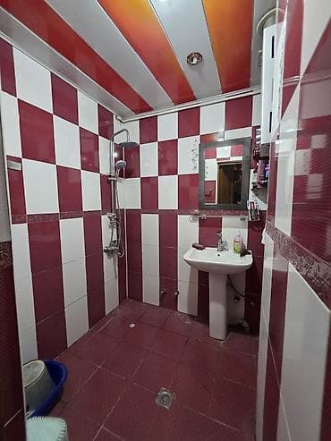 studio menziller: Bakı, Bakıxanov qəs., 3 otaqlı, Köhnə tikili, m. Neftçilər, 55 kv. m — 9