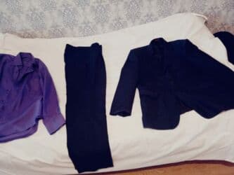 Рубашки: Kişi geyim dəsti - Tünd zolaqlı klassik kostyum: 2 düyməli pencək və — 1