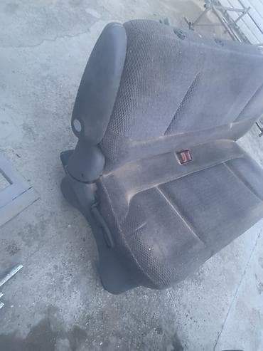 maşın oturacaqlar: Avtomobil üçün arxa oturacaq – 2 yerlik (ikili) qatlanan skamya tipli — 6