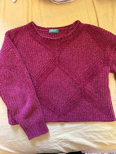 United Colors of Benettonden alınıb uşaq svıterı,7-8-9