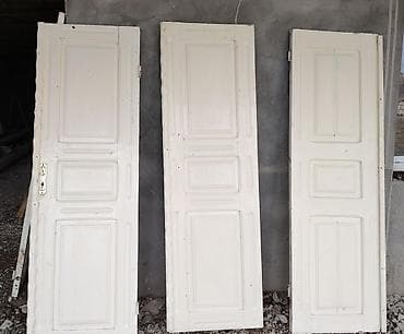 Təmir və tikinti: Ağ rəngli taxta qapılar və taxta qutu/çərçivələr - Material: massiv — 2
