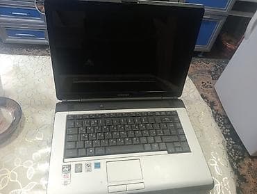 Toshiba Satellite noutbuku.Problemsiz temiz işleyir .Batareyasız bir