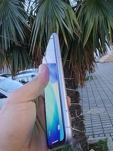 iphone 13 pri: IPhone 11, Face ID — 2