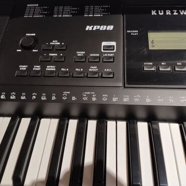 ucuz sintezator: Sinezator Kurzweil KP80 Polifoniya:32 Klavişlər:61 Səslər:300 — 2
