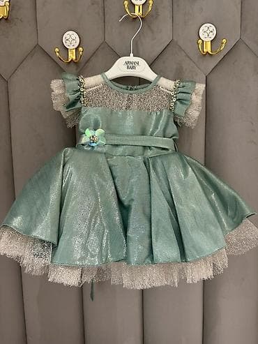 Uşaq arabaları: Uşaq üçün ziyafət donu. Veziyyeti ela, 1 defe geyinilib. 
1 yasa geder — 1